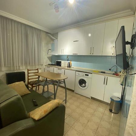 Appartement Zvezda à Batoumi Extérieur photo