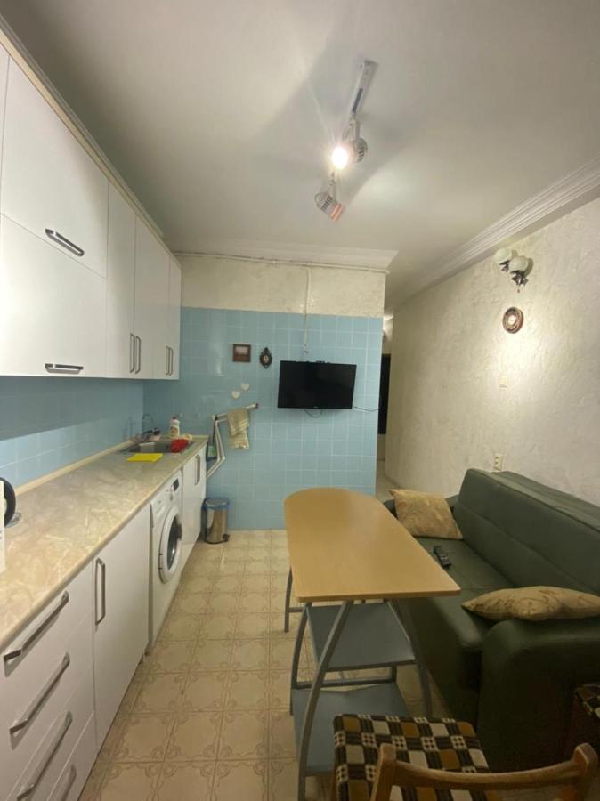 Appartement Zvezda à Batoumi Extérieur photo